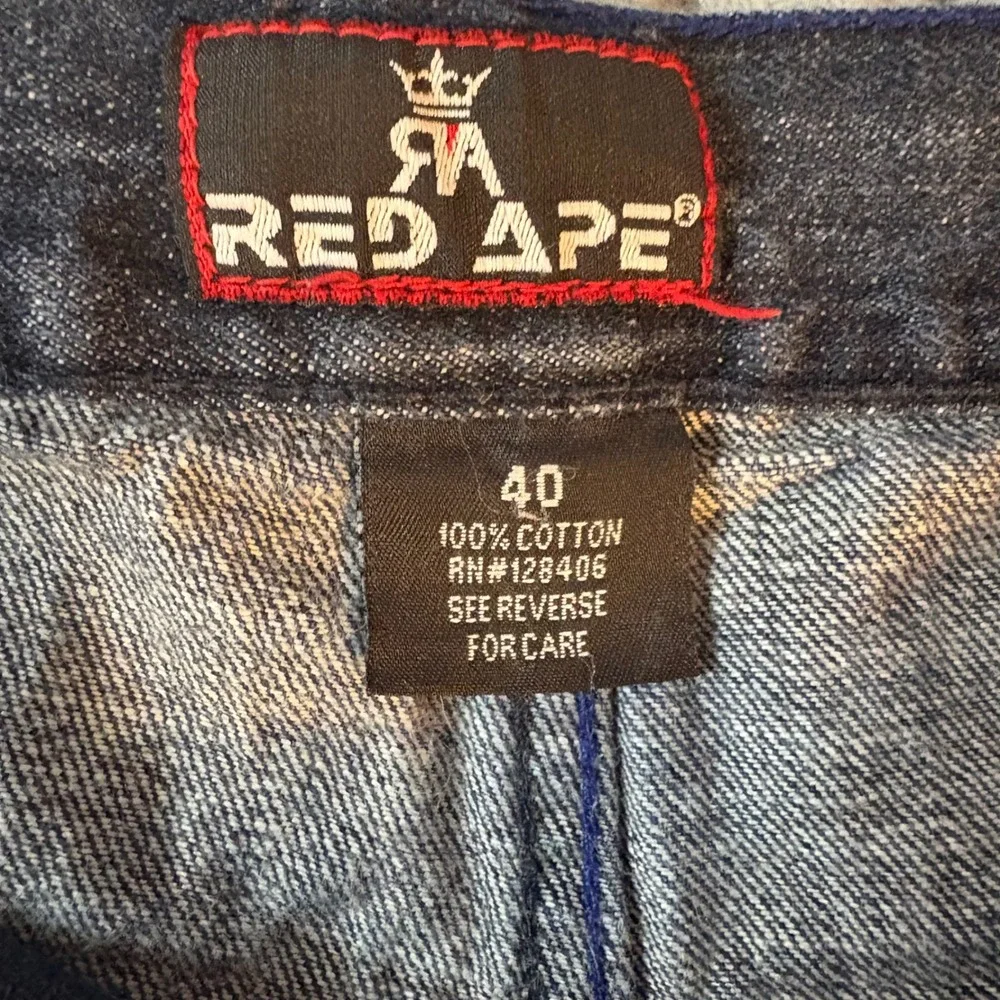 Red Ape Vintage Skater‎ Y2K Jeans. Size 40. EUC. Amazing designs on back.